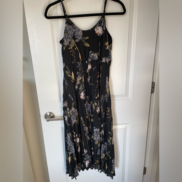 A New Day Navy Floral Midi Pleated Dress - Picture 2 of 4